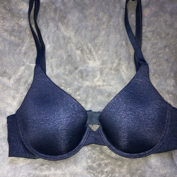 4 VS PINK bras and 3 Victoria Secret bras - Picture 8 of 8